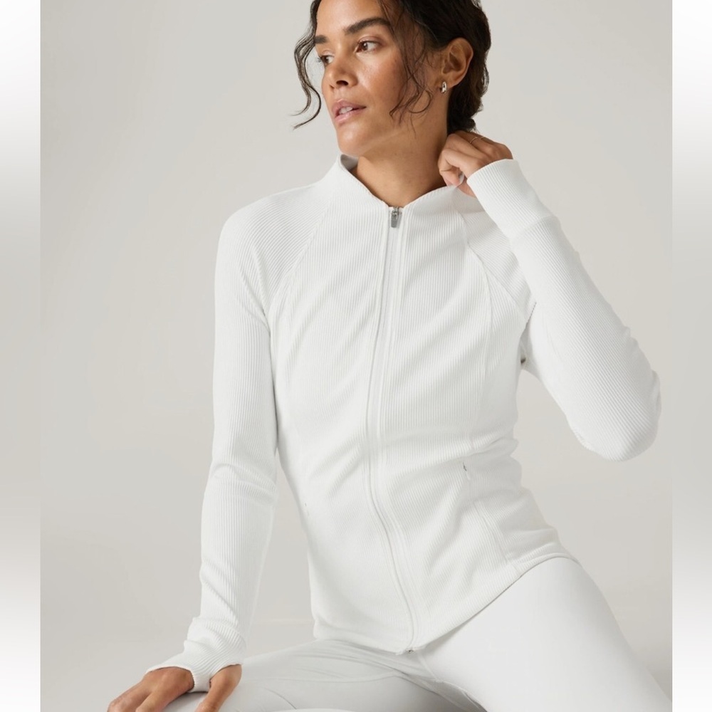 ATHLETA SALUTATION JACKET BRIGHT WHITE RIBBED SIZE LARGE #986567 YOGA ACTIVEWEAR